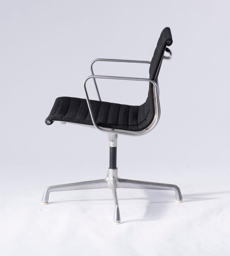 Bild 2 zu Objekt, Armlehnstuhl 'Aluminium Group', 1958, Vitra, Weil am Rhein, 134D 903